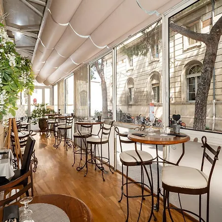 De L'horloge 4* Avignon